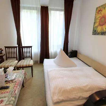 בית הארחה Deutsches Haus בראשוב