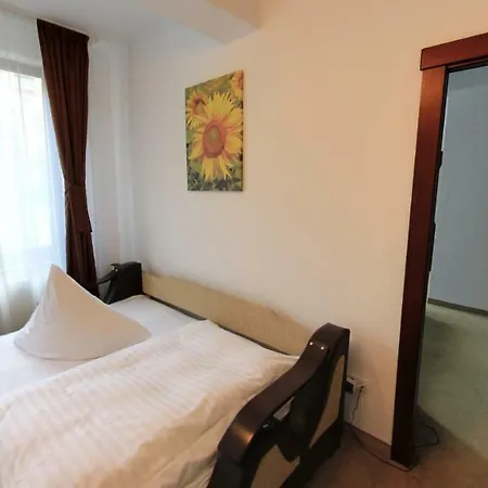 Deutsches Haus בראשוב