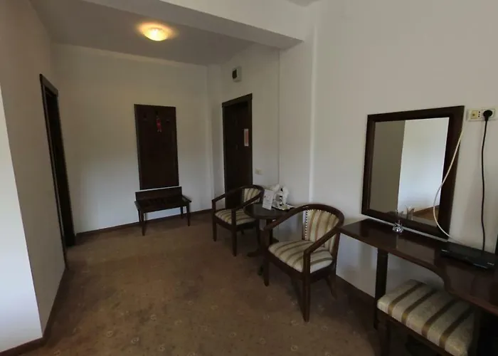 Deutsches Haus בית הארחה בראשוב